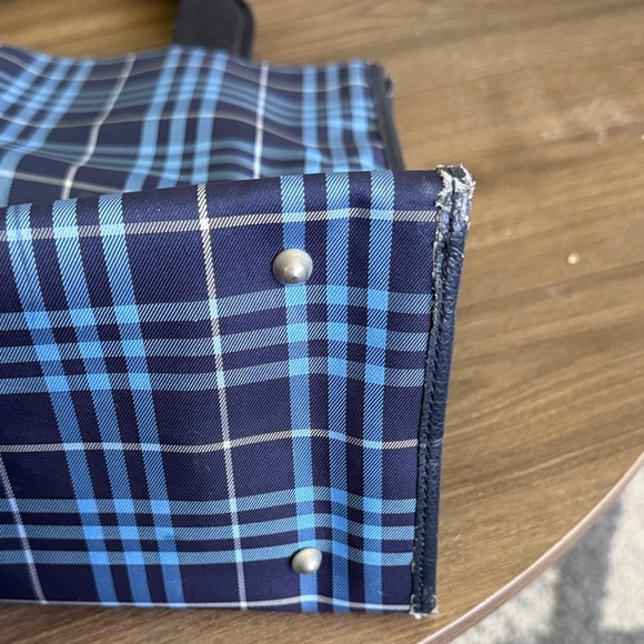 Burberry Navy and Light Blue authentic official blue tag hand bag - Picture 7 of 12